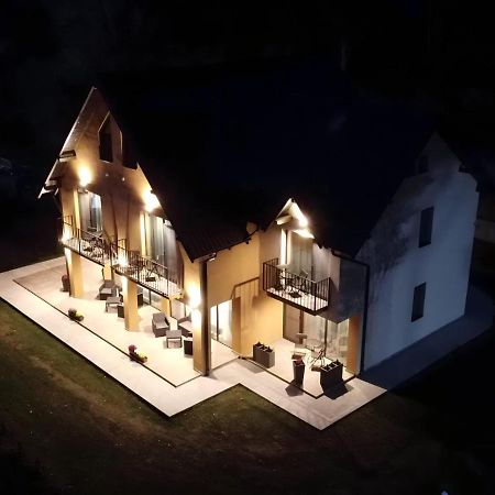 Pensiunea Piri Land Comarnic Extérieur photo
